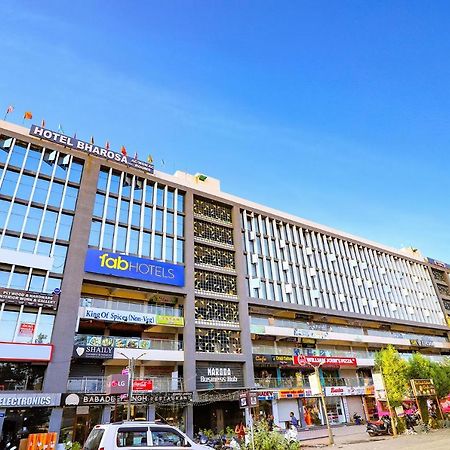 Fabhotel Bharosa Inn Ahmedabad Eksteriør billede